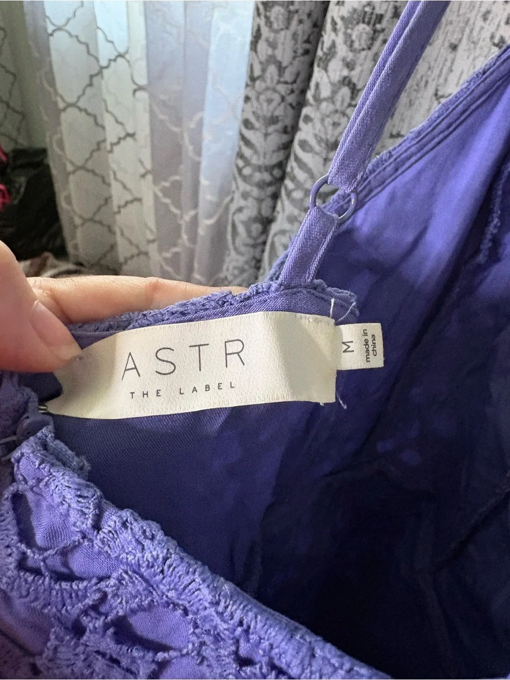 ASTR The Label M Purple Floral Lace V-Neck Strappy Sleeveless Maxi Dress